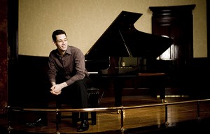 JBiss11_(c)BenjaminEalovega_160106-EB